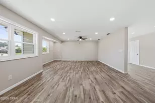 2504 W 21st St, Panama City, FL 32405 - Photo 8