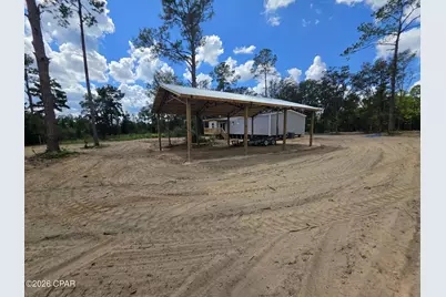 562 Apalachicola Avenue, Alford, FL 32420 - Photo 2