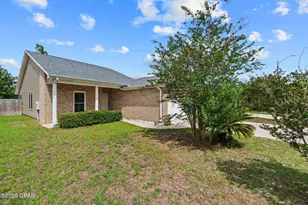 816 E 24th St, Lynn Haven, FL 32444 - Photo 4