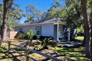 1328 Friendship Ave, Panama City, FL 32401 - Photo 2