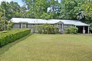 4194 Bowers St, Marianna, FL 32448 - Photo 1