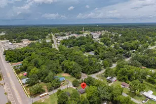 406 S Hubbard St, Bonifay, FL 32425 - Photo 4