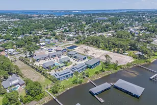 7813 N Lagoon Dr, Panama City Beach, FL 32408 - Photo 28
