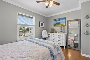 7813 N Lagoon Dr, Panama City Beach, FL 32408 - Photo 12