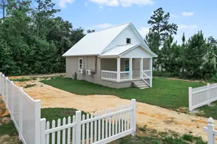 10477 NW Azalea St, Bristol, FL 32321 - Photo 4