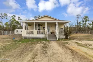 1180 Chattahoochee Ave, Alford, FL 32420 - Photo 1