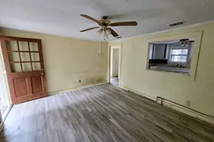 16895 Orange St, Blountstown, FL 32424 - Photo 2