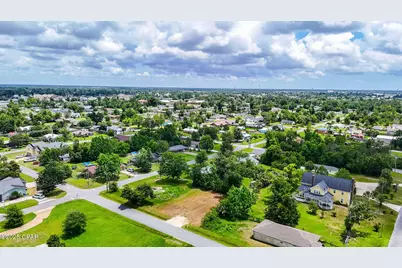 805 W 6th Street, Lynn Haven, FL 32444 - Photo 10