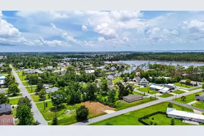 805 W 6th Street, Lynn Haven, FL 32444 - Photo 6