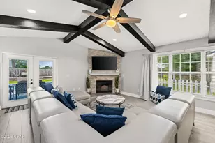 1608 Vecuna Cir, Panama City Beach, FL 32407 - Photo 10