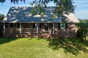 2034 Main St, Grand Ridge, FL 32442 - Photo 1