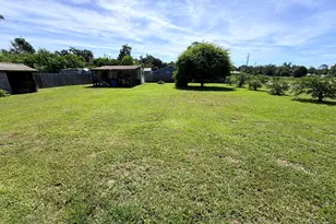 2034 Main St, Grand Ridge, FL 32442 - Photo 36