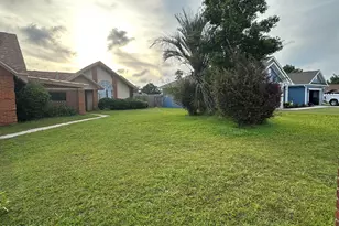 1606 Belmont Blvd, Lynn Haven, FL 32444 - Photo 2