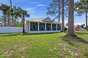 1511 Monument Ave, Port Saint Joe, FL 32456 - Photo 4