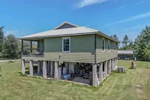 2156 Bethlehem Rd, Cottondale, FL 32431 - Photo 2