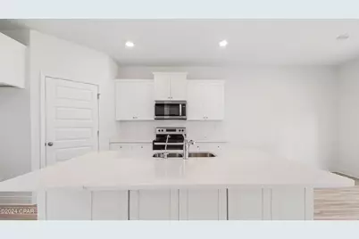 566 Hancock Way, Panama City Beach, FL 32413 - Photo 6