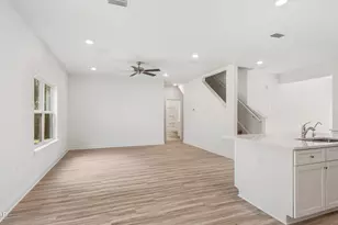 566 Hancock Wy, Panama City Beach, FL 32413 - Photo 10