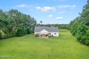 566 Lakepointe Dr, Chipley, FL 32428 - Photo 26