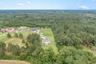 566 Lakepointe Dr, Chipley, FL 32428 - Photo 36