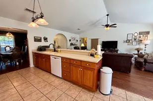 2646 Generals Ct, Marianna, FL 32446 - Photo 16