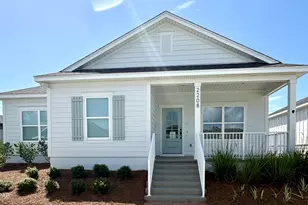 2208 Warbler St, Panama City, FL 32405 - Photo 1