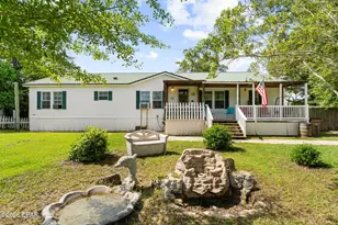 144 Carol St, Wewahitchka, FL 32465 - Photo 1