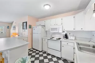 17214 Front Beach Rd, Panama City Beach, FL 32413 - Photo 6