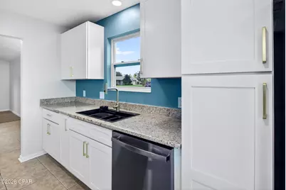360 Bell Circle, Lynn Haven, FL 32444 - Photo 10