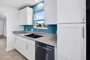 360 Bell Cir, Lynn Haven, FL 32444 - Photo 10