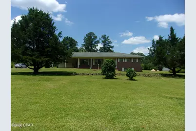 409 E Wisconsin Avenue, Bonifay, FL 32425 - Photo 4
