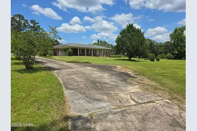 409 E Wisconsin Avenue, Bonifay, FL 32425 - Photo 8