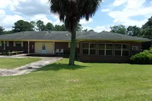 409 E Wisconsin Ave, Bonifay, FL 32425 - Photo 6