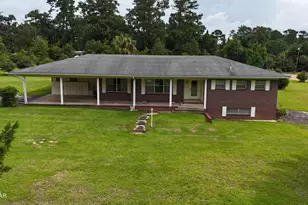 409 E Wisconsin Ave, Bonifay, FL 32425 - Photo 2