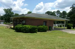 409 E Wisconsin Ave, Bonifay, FL 32425 - Photo 6