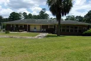 409 E Wisconsin Ave, Bonifay, FL 32425 - Photo 4
