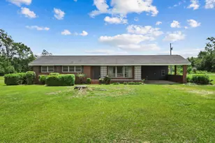 19395 SW Matthew Wood Rd, Blountstown, FL 32424 - Photo 1