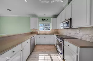 7009 N Lagoon Dr, Panama City, FL 32408 - Photo 56