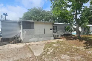 22017 Lakeview Dr, Panama City Beach, FL 32413 - Photo 2