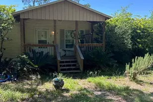 1015 NW Barksdale Ln, Fountain, FL 32438 - Photo 2