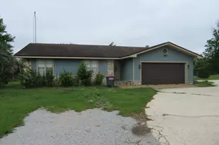 8629 Deerpoint Dr, Youngstown, FL 32466 - Photo 1