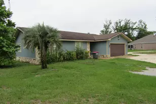 8629 Deerpoint Dr, Youngstown, FL 32466 - Photo 2