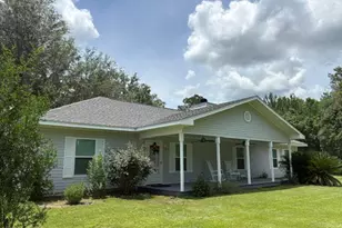191 Castlewood Ln, Wewahitchka, FL 32465 - Photo 4