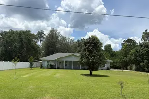 191 Castlewood Ln, Wewahitchka, FL 32465 - Photo 4