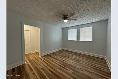 422 Magnolia Avenue #4, Panama City, FL 32401 - Photo 2
