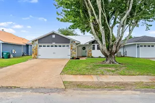 7542 Whisperwood Dr, Panama City, FL 32404 - Photo 2