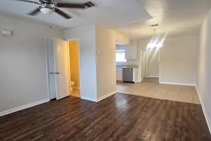 3910 Venetian Cir, Panama City, FL 32405 - Photo 2