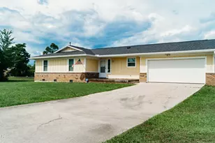 1427 W Park Ln, Panama City, FL 32404 - Photo 2