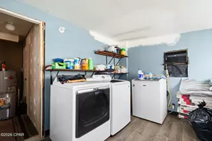 12402 4th St, Fountain, FL 32438 - Photo 8