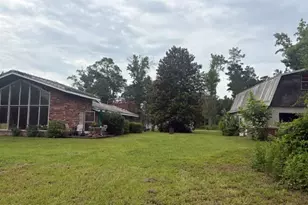 15021 SE Blue Bream Dr, Blountstown, FL 32424 - Photo 4