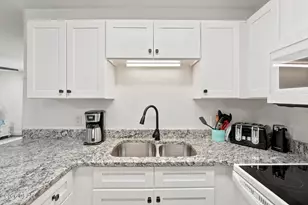 7125 N Lagoon Dr, Panama City Beach, FL 32408 - Photo 10